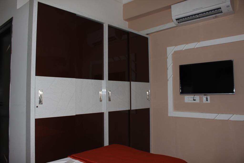 Mahas Inn Hyderabad Bagian luar foto