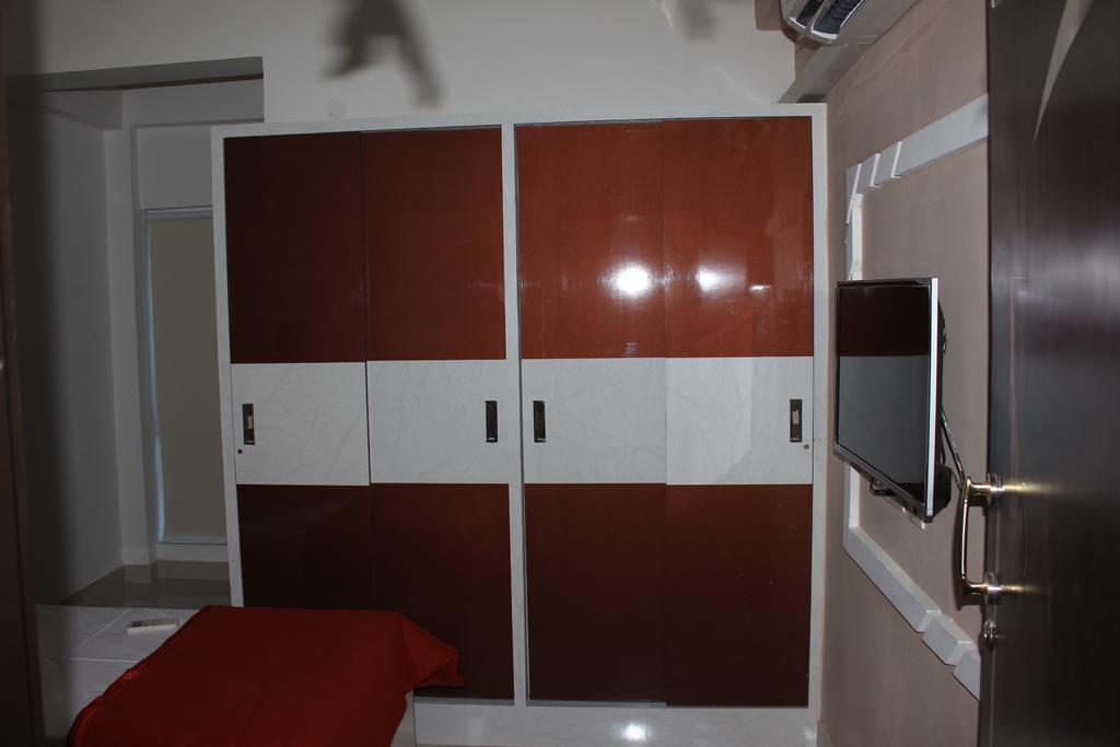 Mahas Inn Hyderabad Bagian luar foto