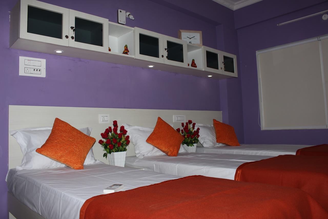 Mahas Inn Hyderabad Bagian luar foto
