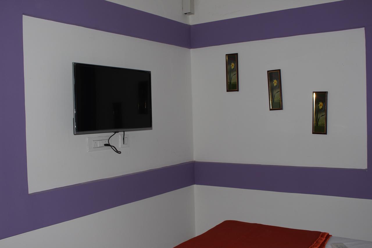 Mahas Inn Hyderabad Bagian luar foto
